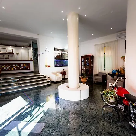 Coast Hotel