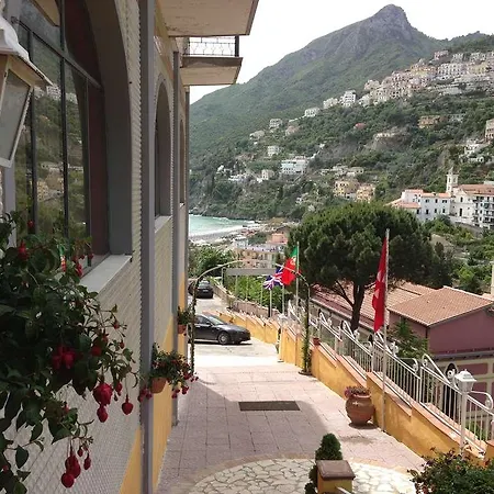 Hotel Coast 3*