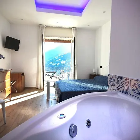 Otel Coast 3*