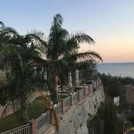 Hotel Coast